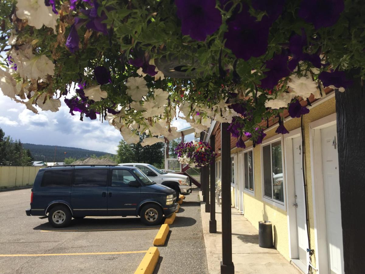 Westwood Motel 100 Mile House Luaran gambar