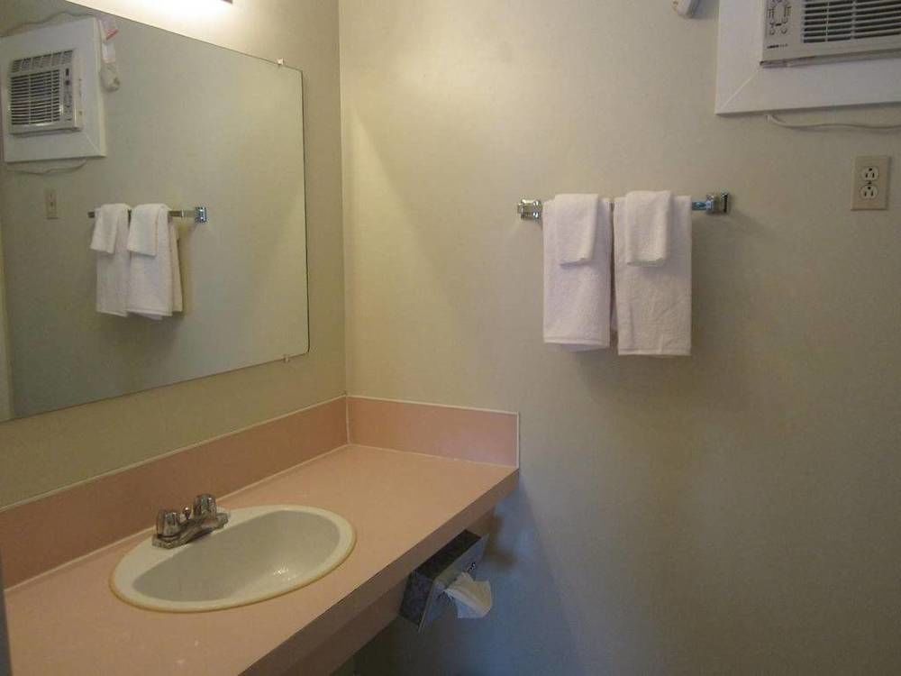 Westwood Motel 100 Mile House Luaran gambar