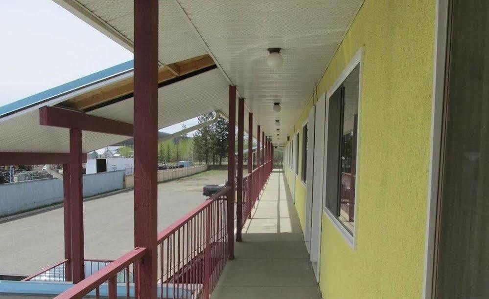 Westwood Motel 100 Mile House Luaran gambar