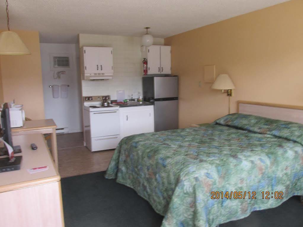 Westwood Motel 100 Mile House Luaran gambar