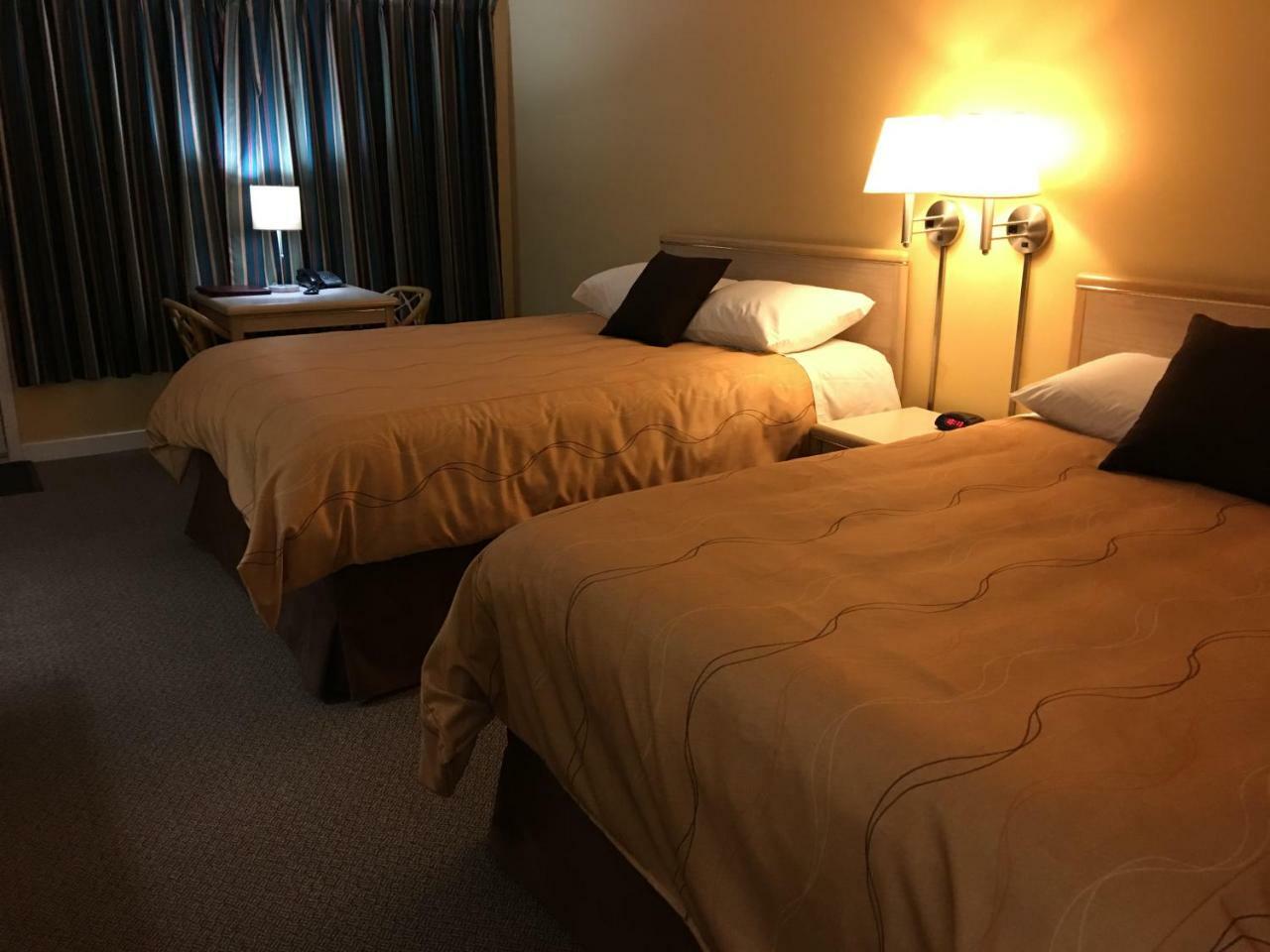 Westwood Motel 100 Mile House Luaran gambar