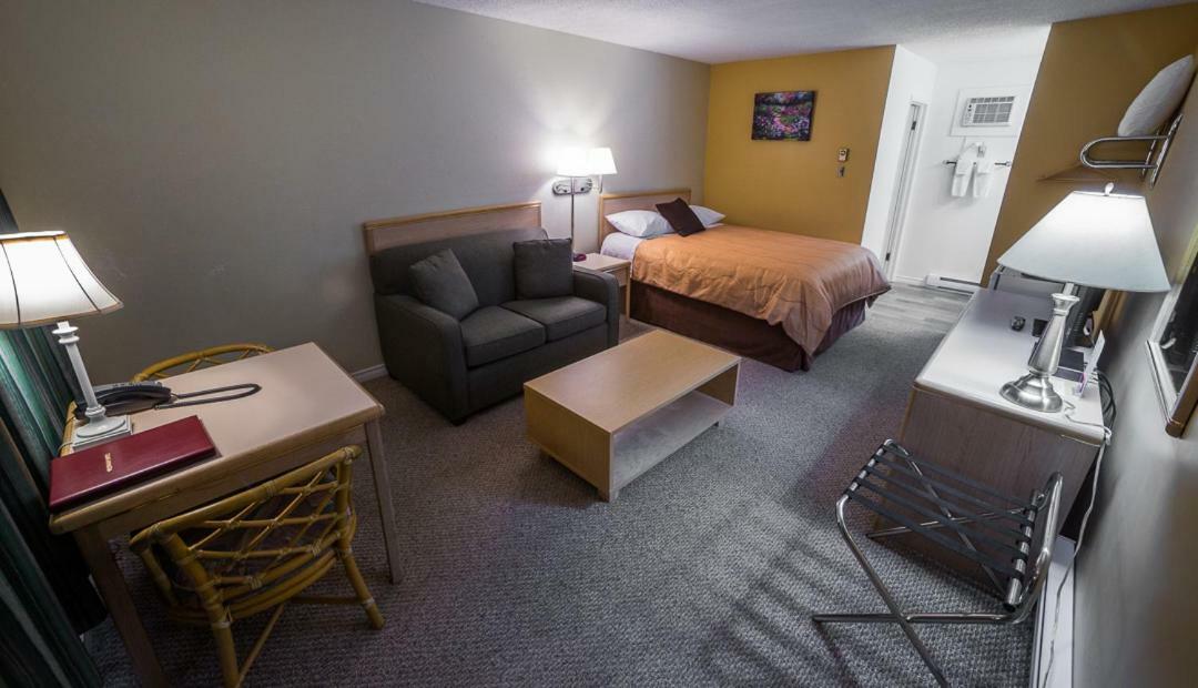Westwood Motel 100 Mile House Luaran gambar